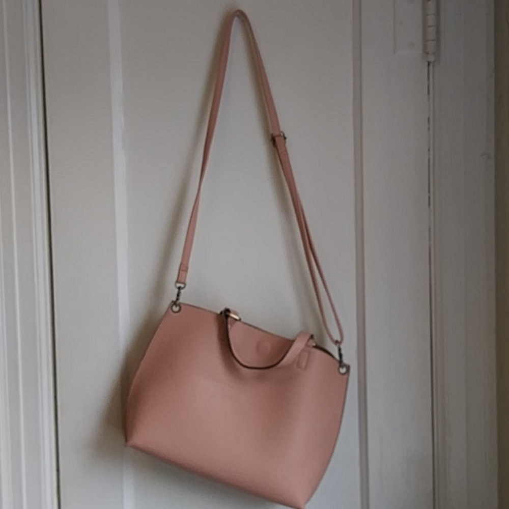 New! Free People Midi Reversible Tote & Wallet